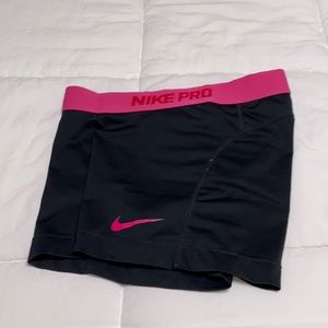 Nike pro